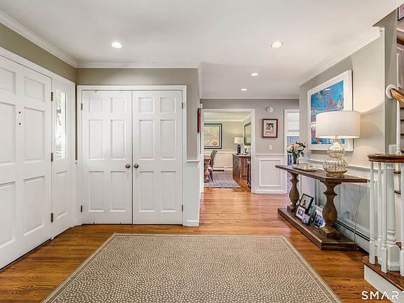 5th image of 35 Woody Lane