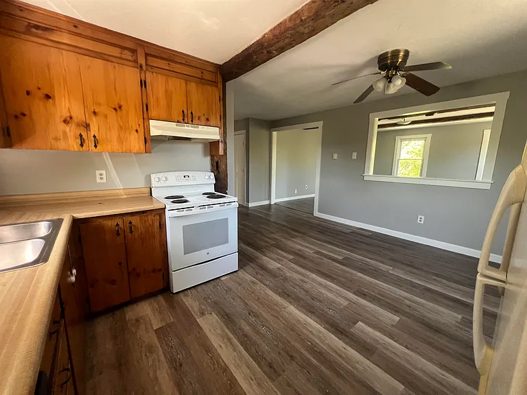 4 Acton Ct #2 — Photo 11