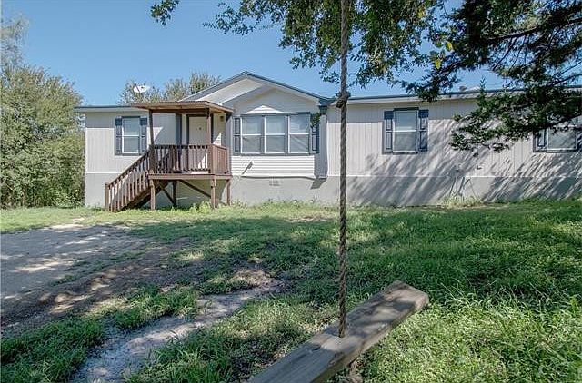 1st image of 411 Texas Oak Dr