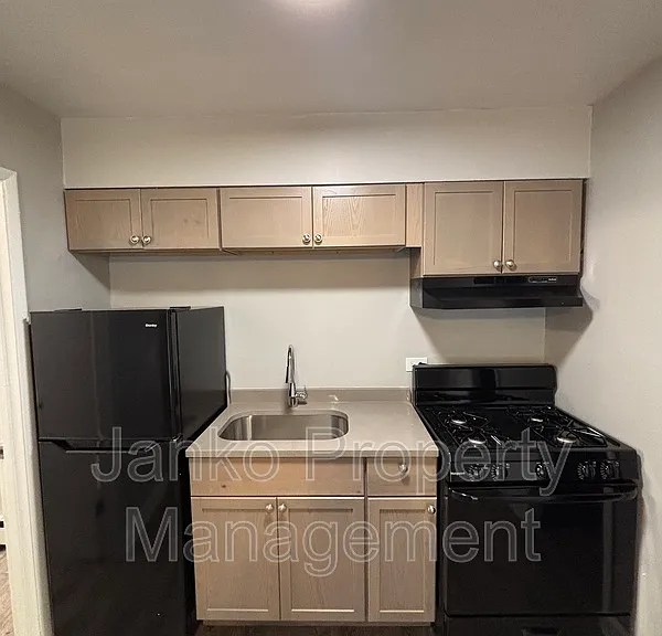 3034 Chicago Rd #4 — Photo 1