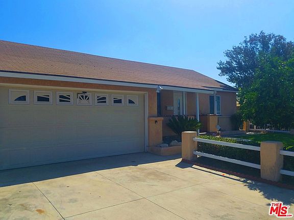 2nd image of 8826 Hazeltine Ave