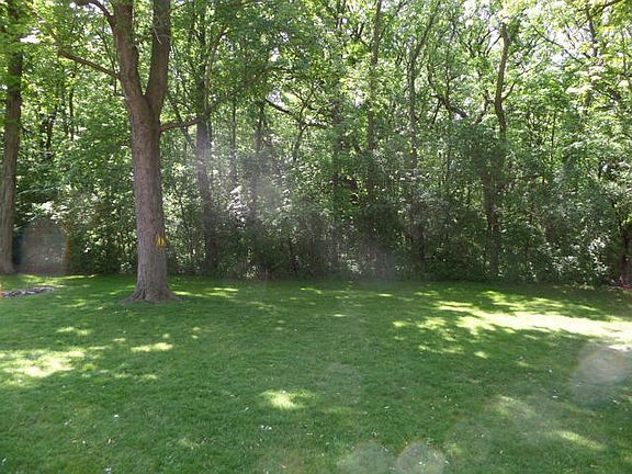 2nd image of 17905 W Oak Dr