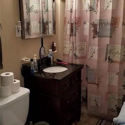 3rd image of 377 Falconer St
