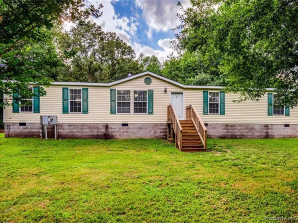 5288 Gum Tree Ln, Gloucester, VA 23061