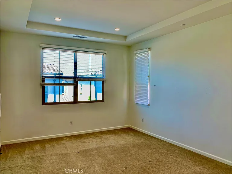112 Breakwater — Photo 8