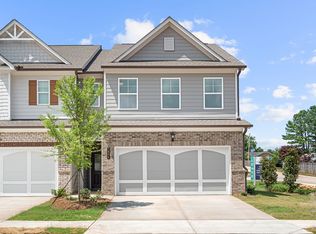 2908 Cannes Cir SW, Gainesville, GA 30504