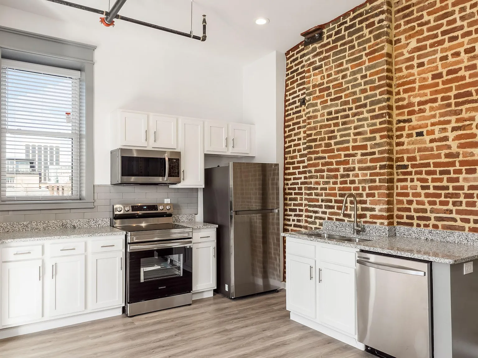 1 bed, 750 sqft, $1,550 — Photo 4