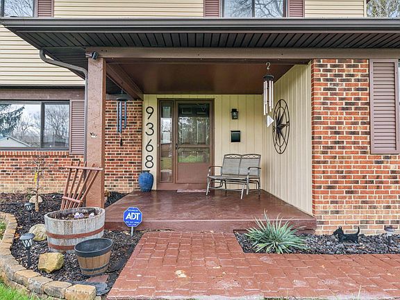 2nd image of 9368 Circle Dr E