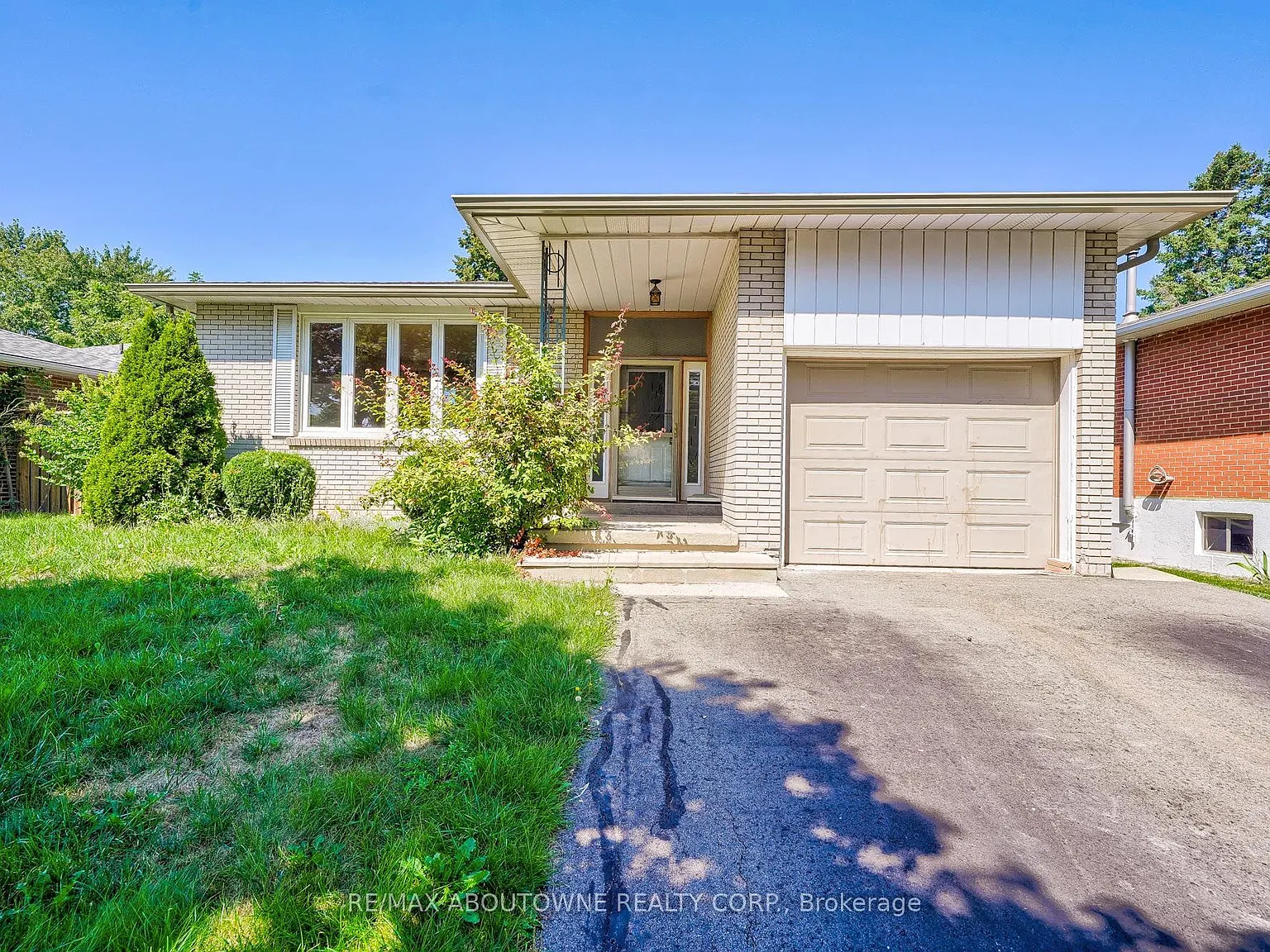 3 bed, $2,700 — Photo 4