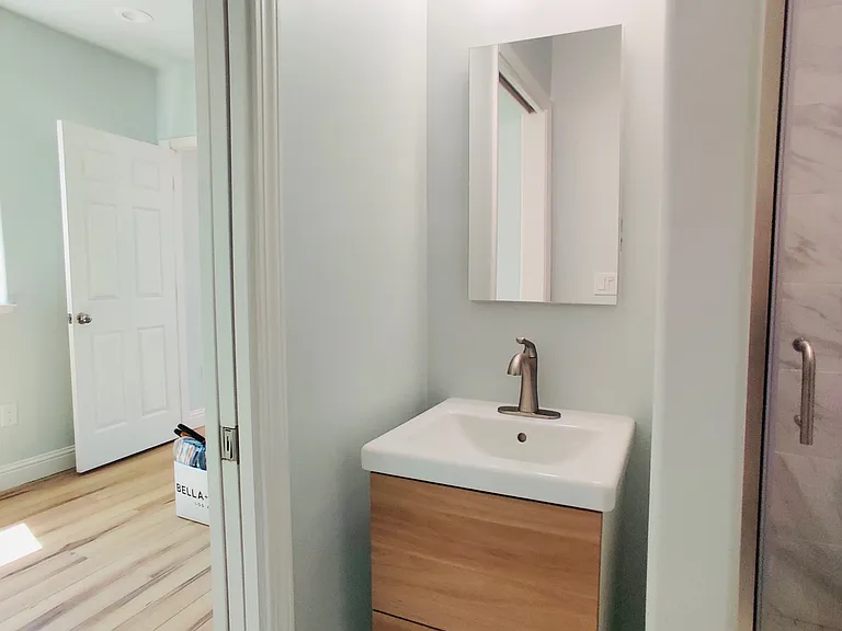806 Carmel Ct #808 — Photo 5
