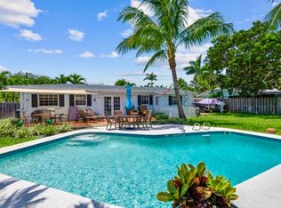 3800 NW 2nd Ct, Boca Raton, FL 33431