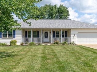 4929 Chablis Cir, Brunswick, OH 44212
