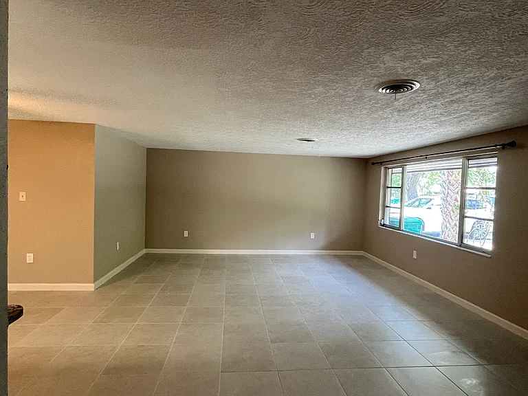 23087 Central Ave #1 — Photo 3