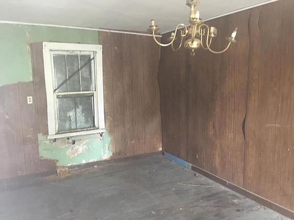 4th image of 290 Bonita St