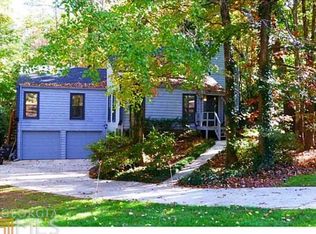 8992 Laurel Dr, Douglasville, GA 30135