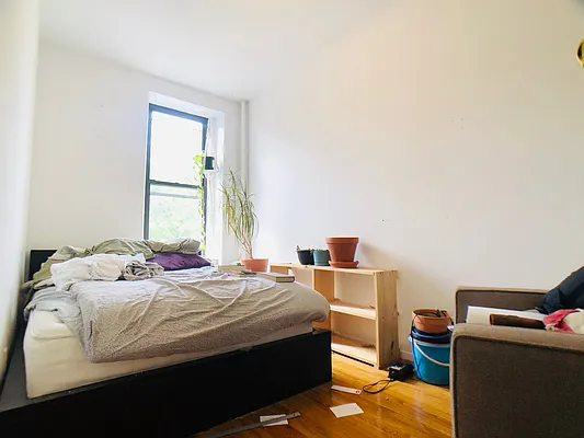 Rented by Level Group | media 6