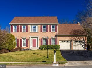 5255 Signal Hill Dr, Burke, VA 22015