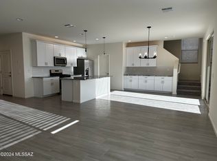10367 W Robertson St, Marana, AZ 85653