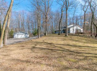 4370 Village Edge Dr, Middleville, MI 49333