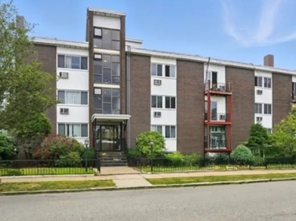 101 Waite St APT D1, Malden, MA 02148