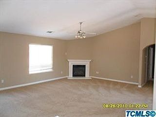 3rd image of 1574 W Norfolk Dr