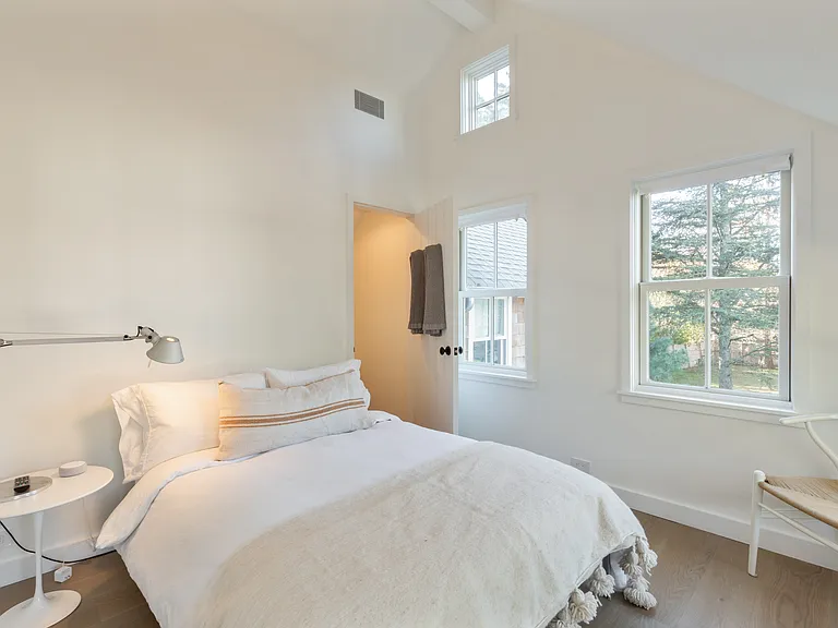 137 Accabonac Rd — Photo 14