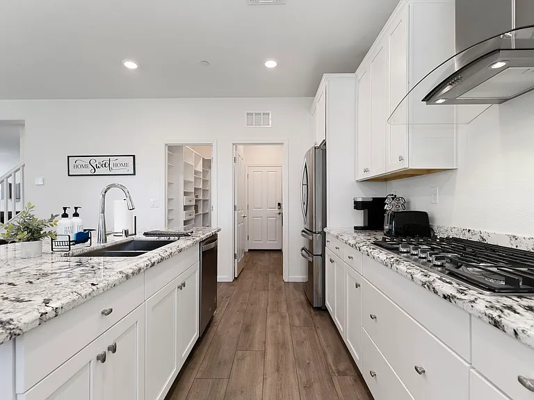5303 Canter Ln — Photo 26