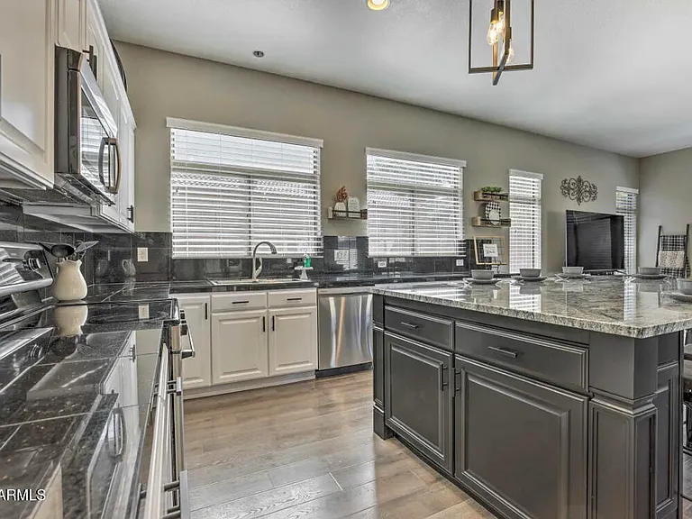 17977 W Hubbard Dr — Photo 9