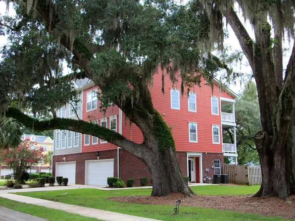 9118 Parlor Dr, Ladson, SC 29456