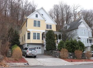 1329 Lincoln Ter, Peekskill, NY 10566