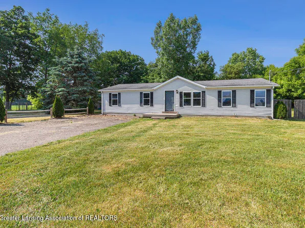 3585 Morton Rd, Stockbridge, MI 49285
