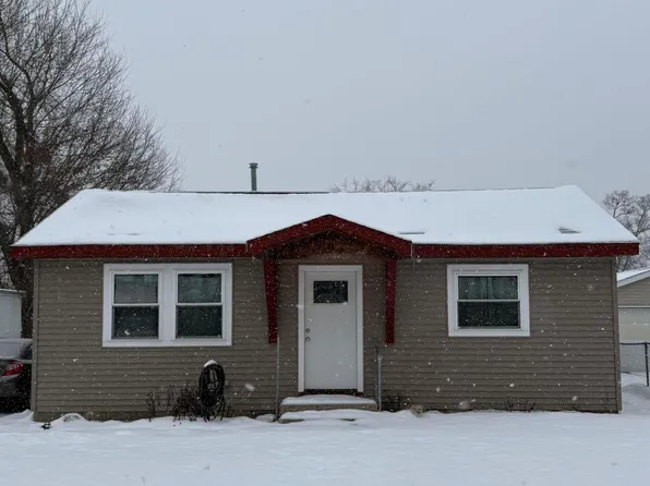 33 Wavell St SE, Grand Rapids, MI 49548