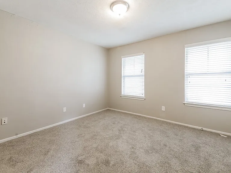 1113 Heiden Ct — Photo 14