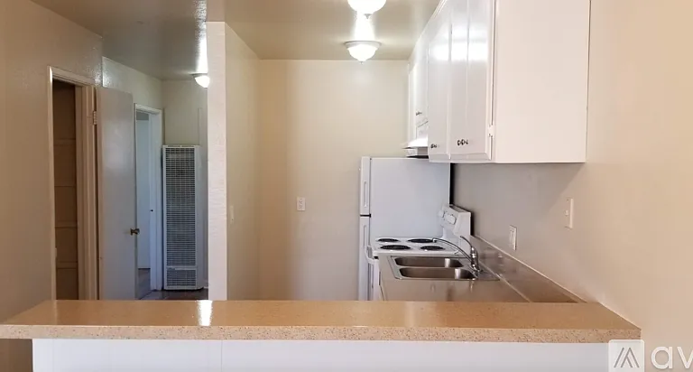 4031 Park Center Ln #B — Photo 8