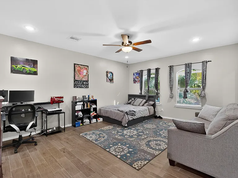 14717 Charles Foster Ave — Photo 18