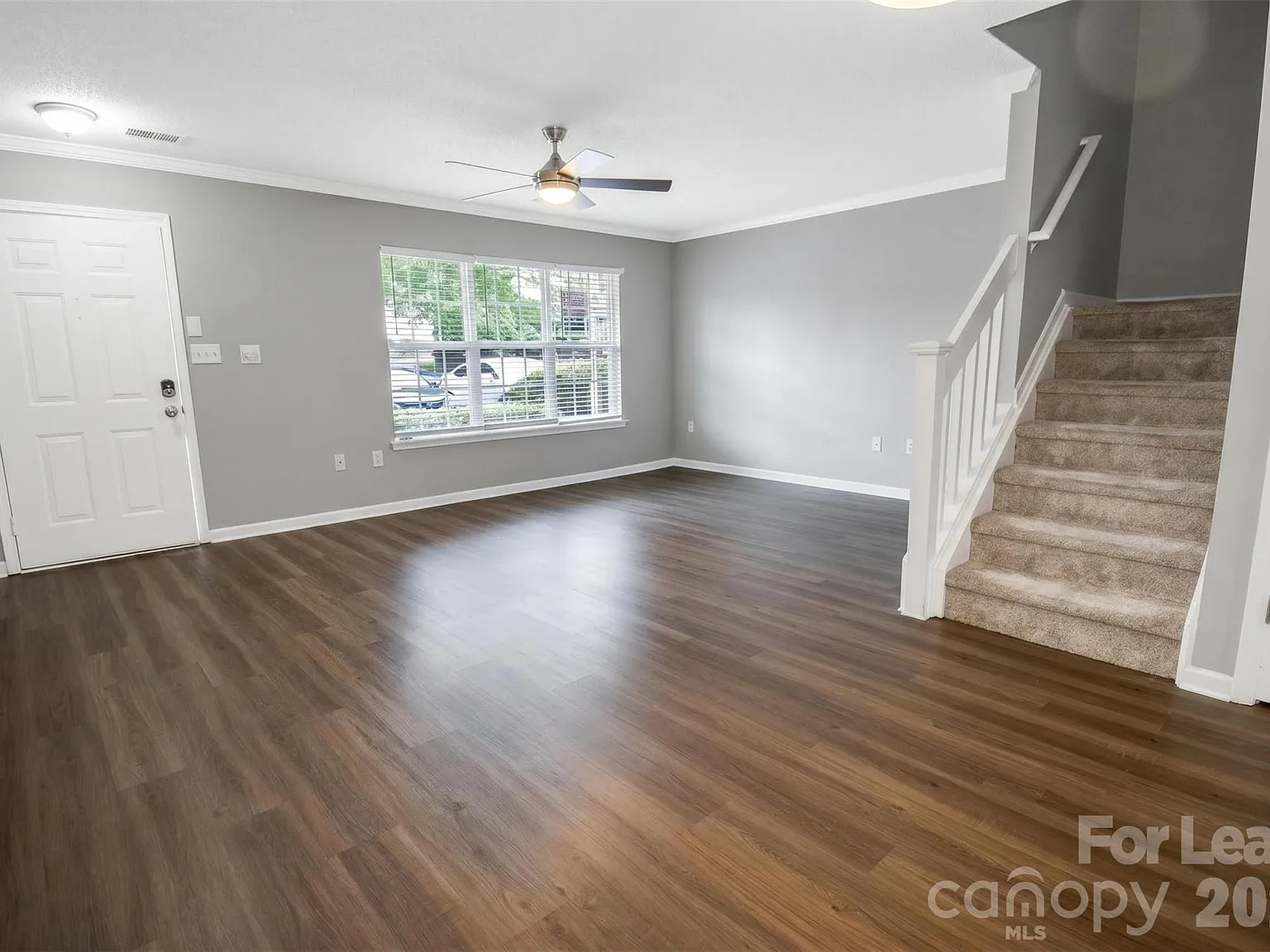 2 bed, 2.5 bath, 1325 sqft, $1,795 — Photo 4