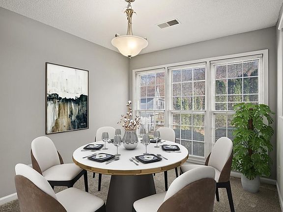3rd image of 3153 Edington Cir