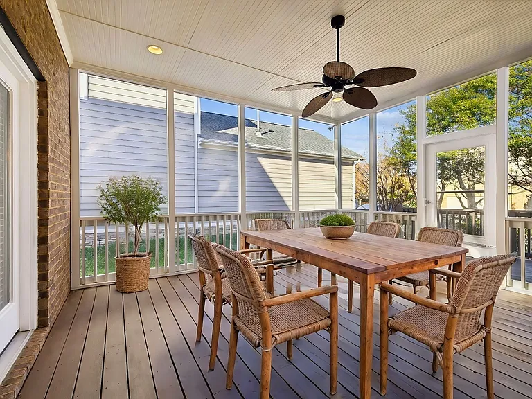 524 Pennystone Dr — Photo 33