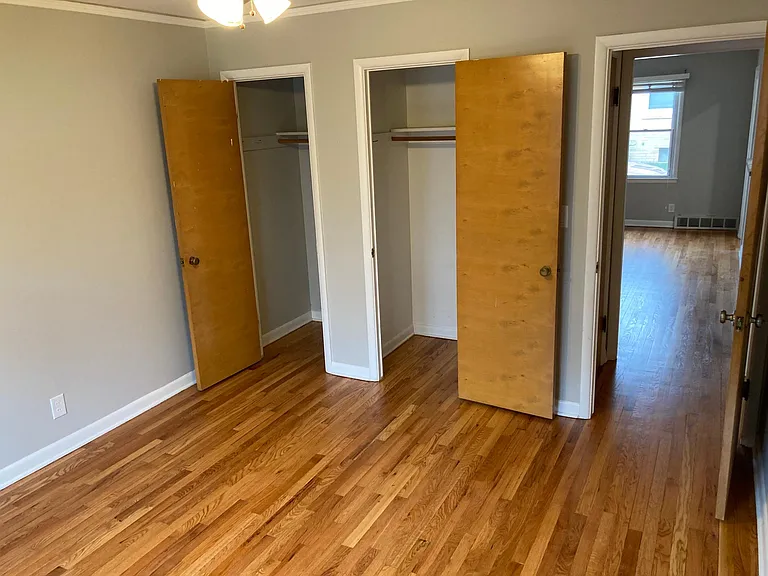1110 N 49th Ave — Photo 14