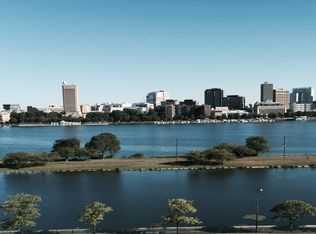300 Beacon St APT 4, Boston, MA 02116