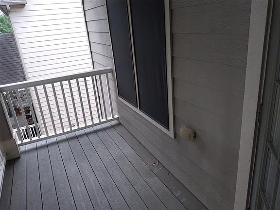 5th image of 9638 Coyote Creek Dr