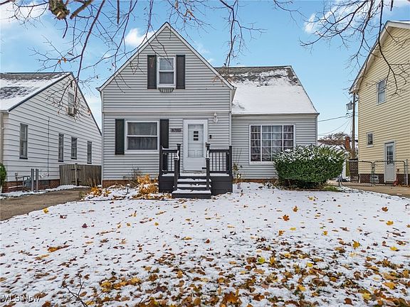 3rd image of 6701 Pelham Dr