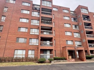 701 Forum Sq Unit 102, Glenview, IL, 60025