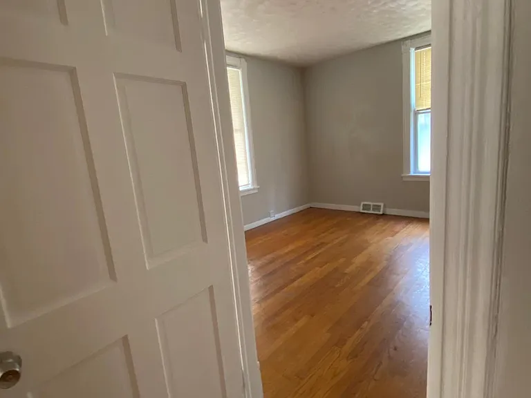 746 E Laurel St #1 — Photo 16