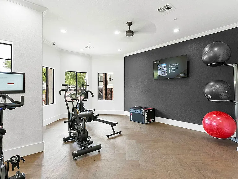 Yoga/Spin Studio