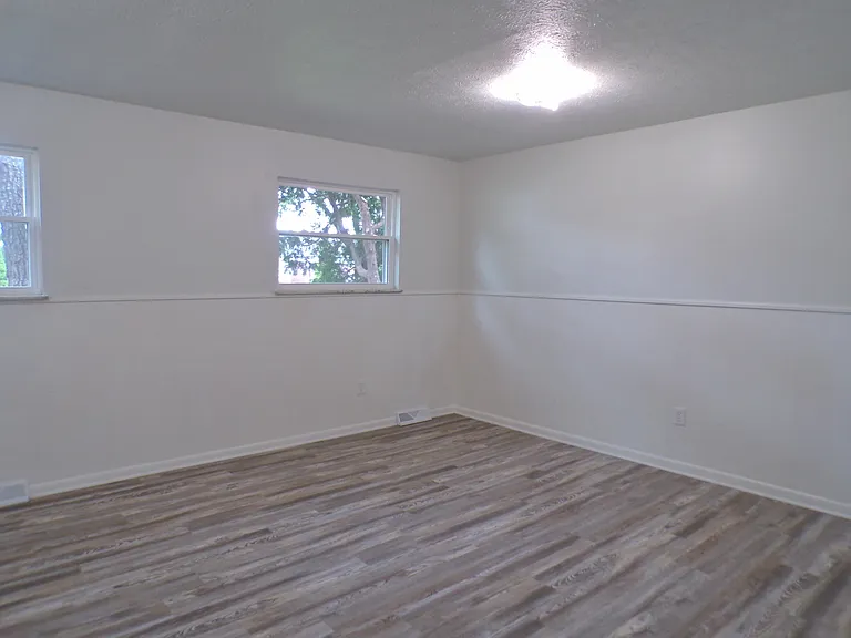 2066 Holt Ave — Photo 17