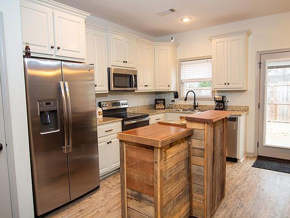 2nd image of 184 Shelbi Dr