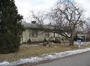 4128 10th St, Newport, MI 48166