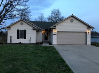 1505 Taylor Lakeside Dr, Olney, IL 62450
