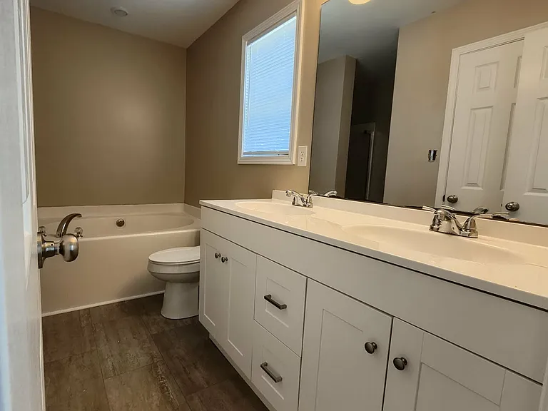 2408 Gelsinger Ave — Photo 11